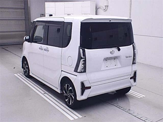 DAIHATSU TANTO 2021