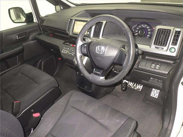 HONDA STEP WAGON 2010