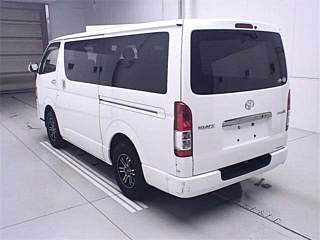TOYOTA HIACE VAN 2017