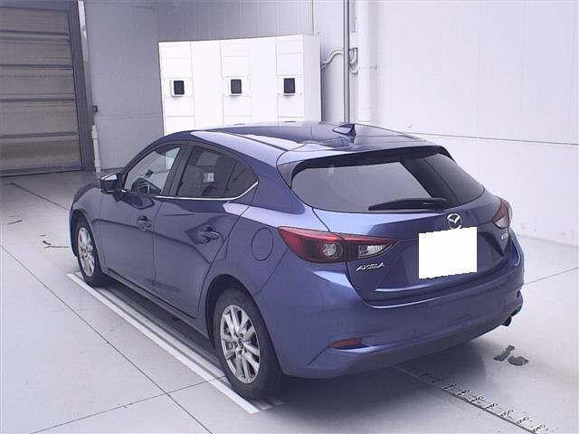 MAZDA AXELA 2016