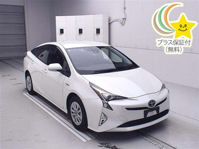 TOYOTA PRIUS 2016