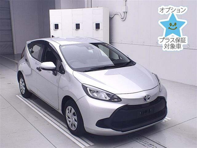 TOYOTA AQUA 2023