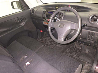 DAIHATSU TANTO 2011