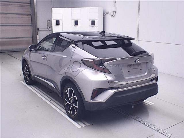 TOYOTA C-HR 2016