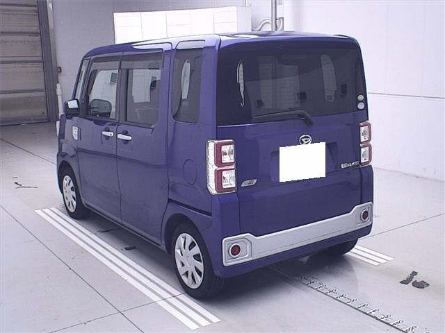 DAIHATSU WAKE 2014