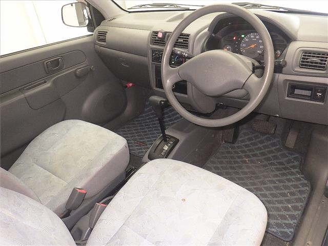 MITSUBISHI MINICA 2009