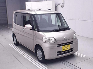 DAIHATSU TANTO 2010