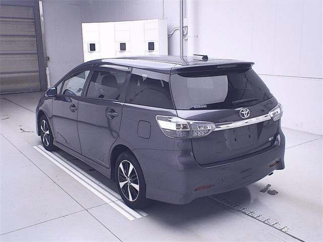TOYOTA WISH 2012