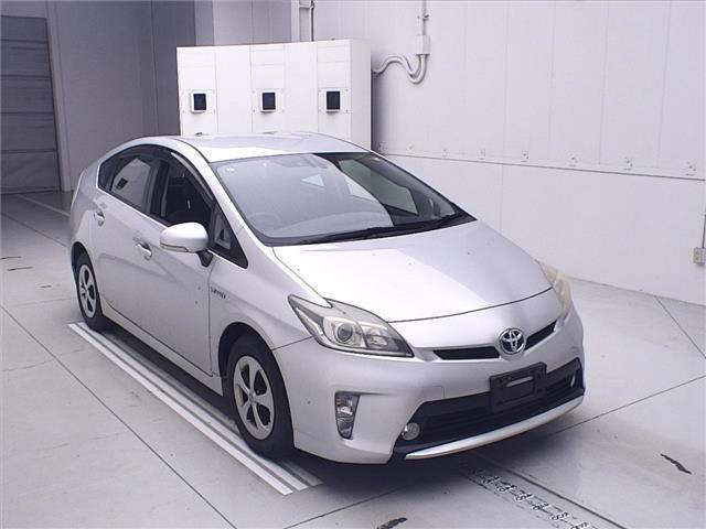 TOYOTA PRIUS 2013