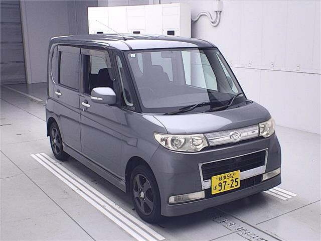 DAIHATSU TANTO 2009