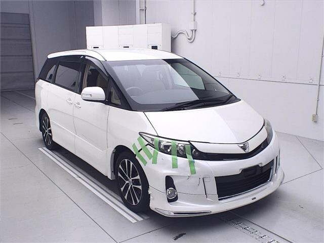 TOYOTA ESTIMA 2013