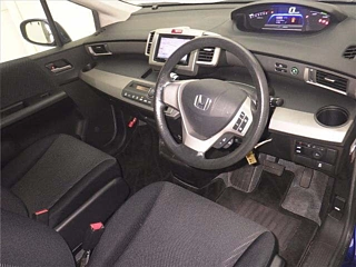 HONDA FREED 2012