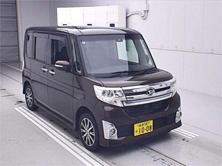DAIHATSU TANTO 2015