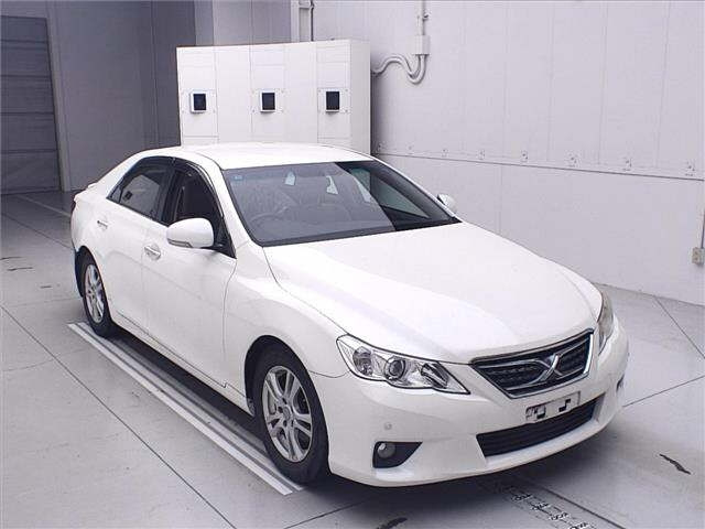 TOYOTA MARK X 2010