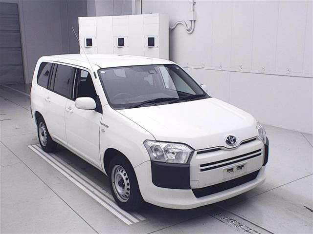 TOYOTA SUCCEED 2019