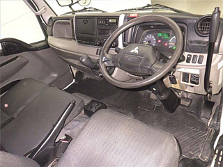 MITSUBISHI CANTER 2016