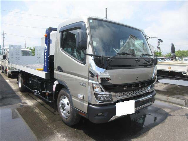 MITSUBISHI CANTER 2025