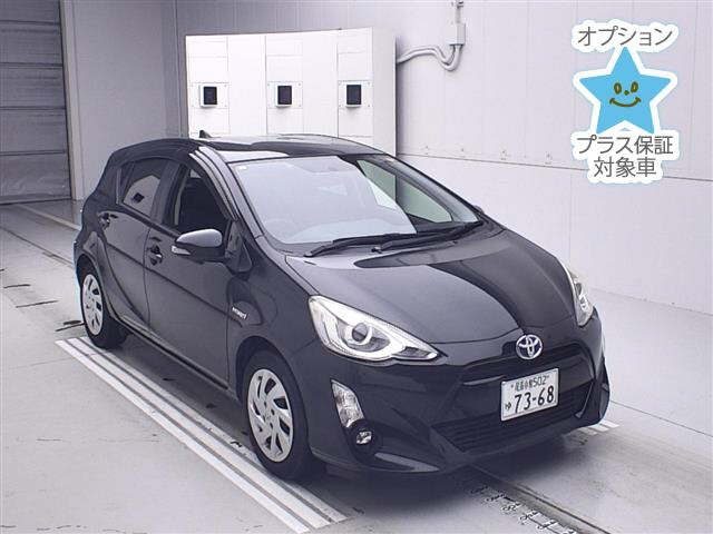 TOYOTA AQUA 2015