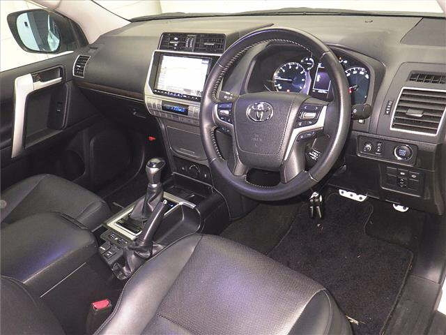 TOYOTA LAND CRUISER PRADO 2020