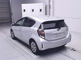 TOYOTA AQUA 2020