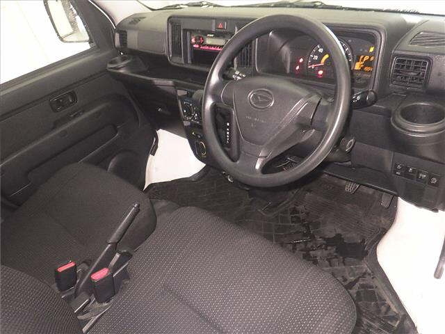 DAIHATSU HIJET VAN 2020