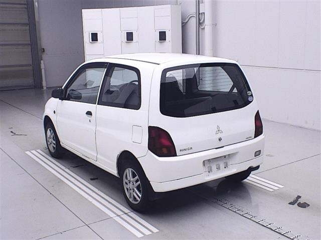 MITSUBISHI MINICA 2009