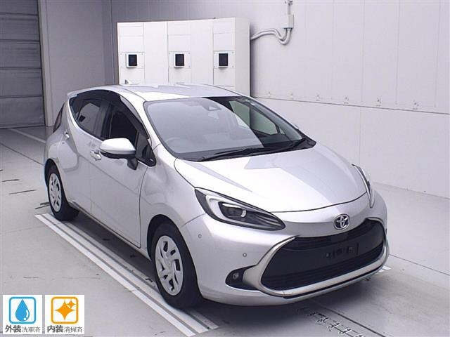 TOYOTA AQUA 2022