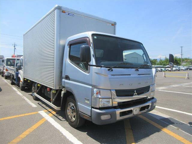 MITSUBISHI CANTER 2012