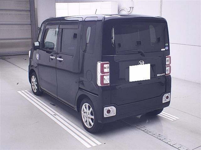 DAIHATSU WAKE 2017