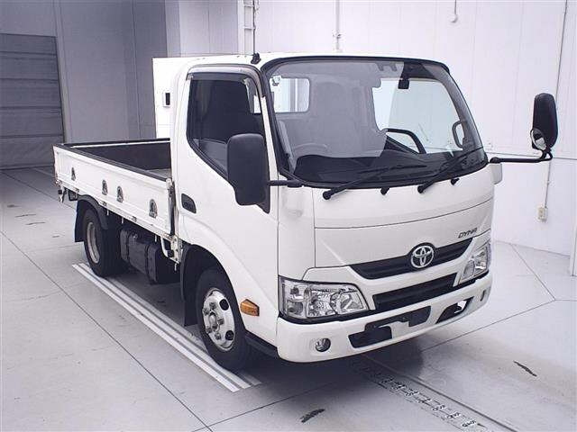 TOYOTA DYNA 2018