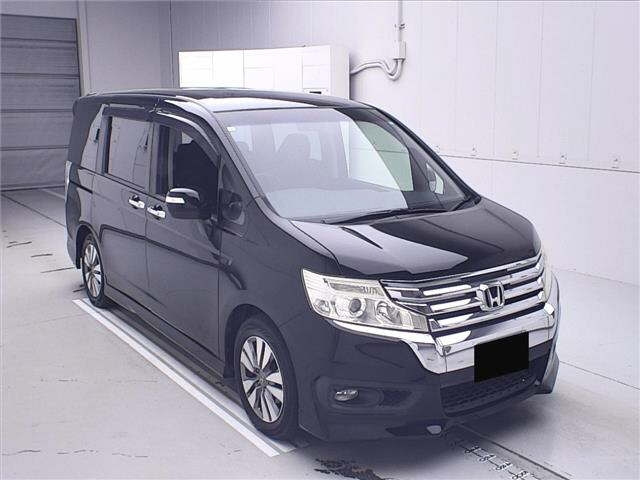 HONDA STEP WAGON 2013