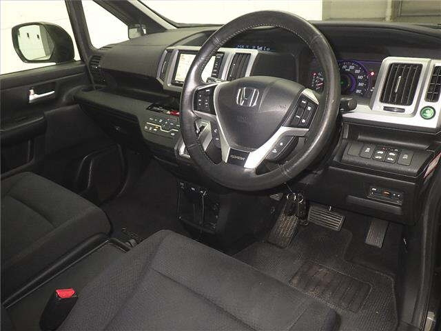 HONDA STEP WAGON 2013