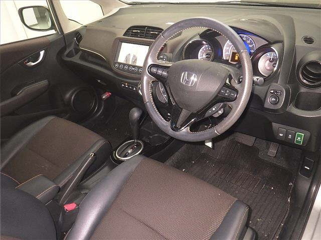 HONDA FIT SHUTTLE 2011