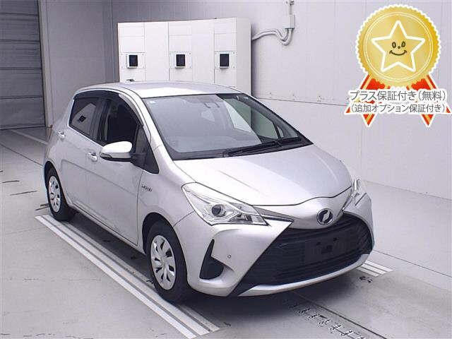 TOYOTA VITZ 2017