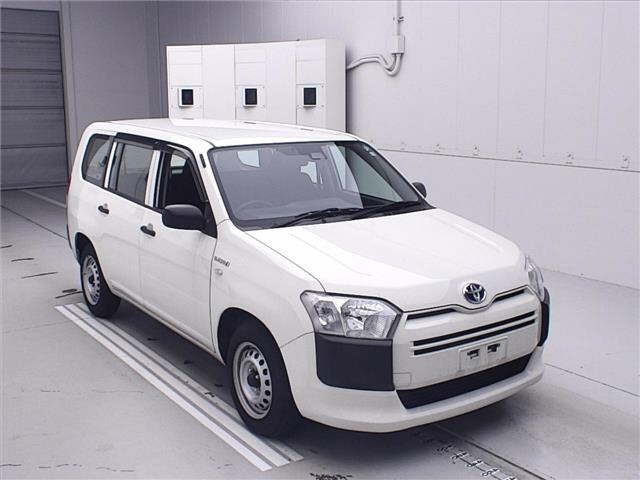 TOYOTA PROBOX 2020