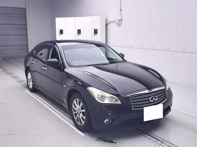 NISSAN FUGA 2009