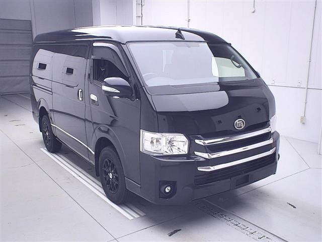 TOYOTA HIACE VAN 2019