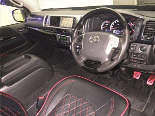TOYOTA HIACE VAN 2019