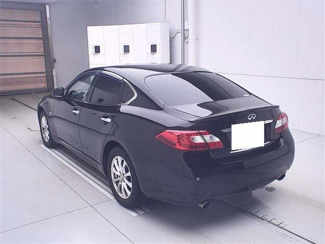 NISSAN FUGA 2009