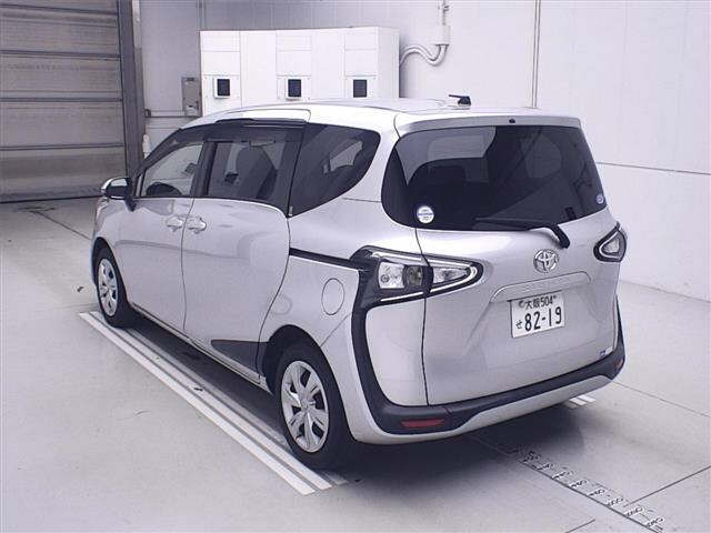 TOYOTA SIENTA 2019