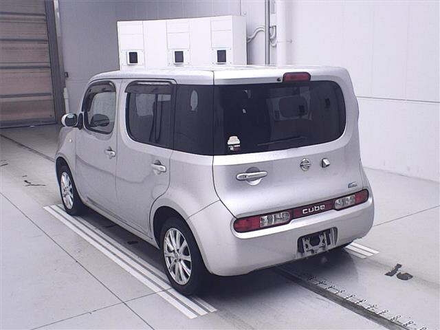 NISSAN CUBE 2012