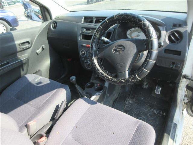 DAIHATSU MIRA 2010
