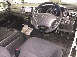 TOYOTA HIACE VAN 2013