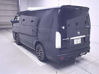 TOYOTA HIACE VAN 2014