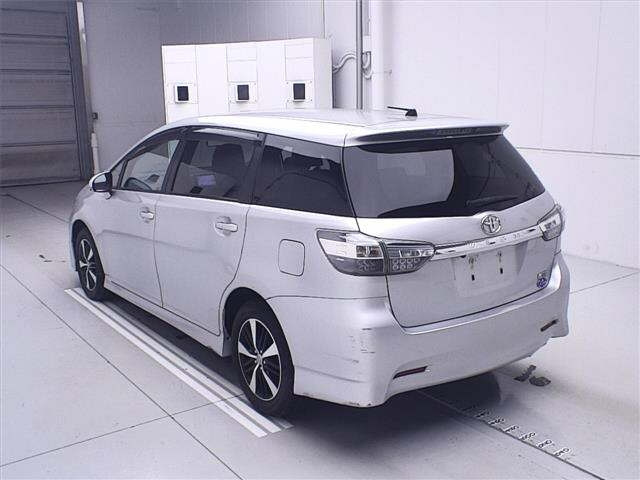 TOYOTA WISH 2012