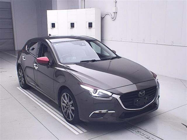 MAZDA AXELA 2017
