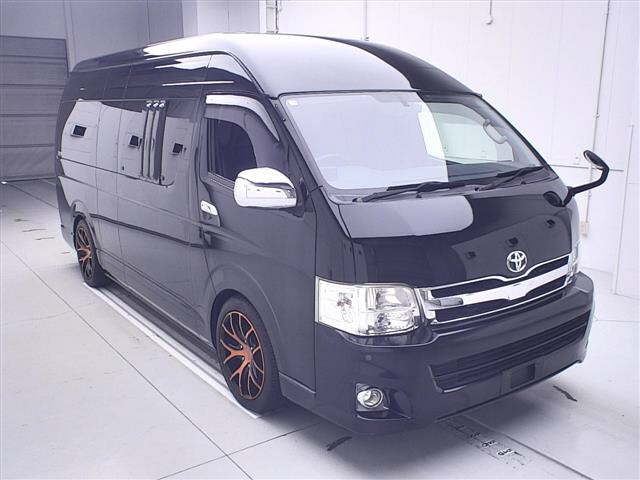 TOYOTA HIACE VAN 2013