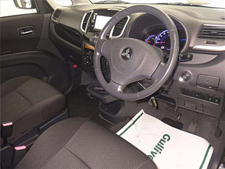 MITSUBISHI DELICA D2 2011