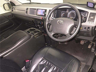 TOYOTA HIACE VAN 2013