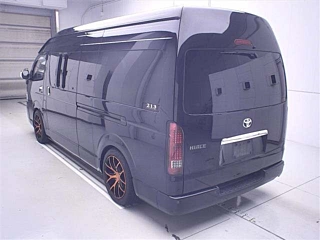 TOYOTA HIACE VAN 2013
